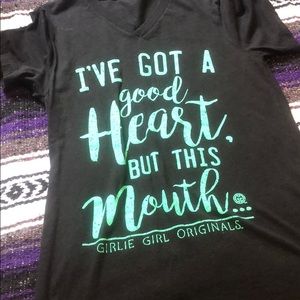 Girlie Girl V-Neck sz SM